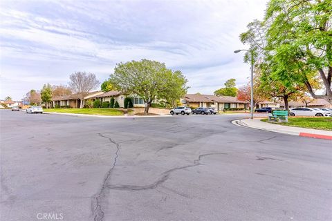 A home in La Mirada