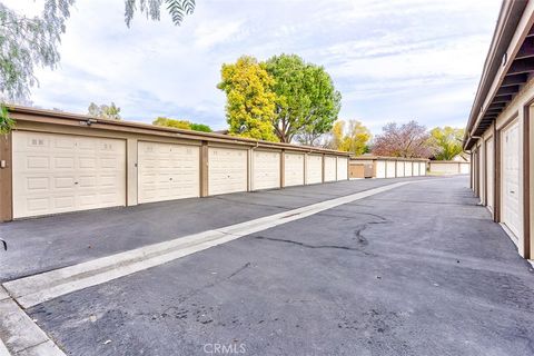 A home in La Mirada