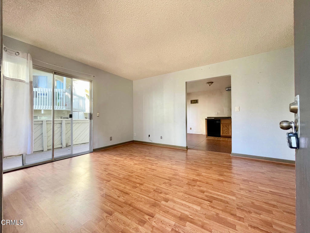 225 S Ventura Road 79