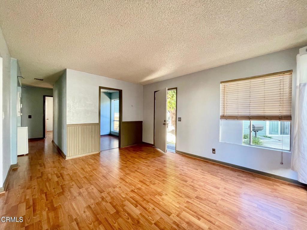225 S Ventura Road 79