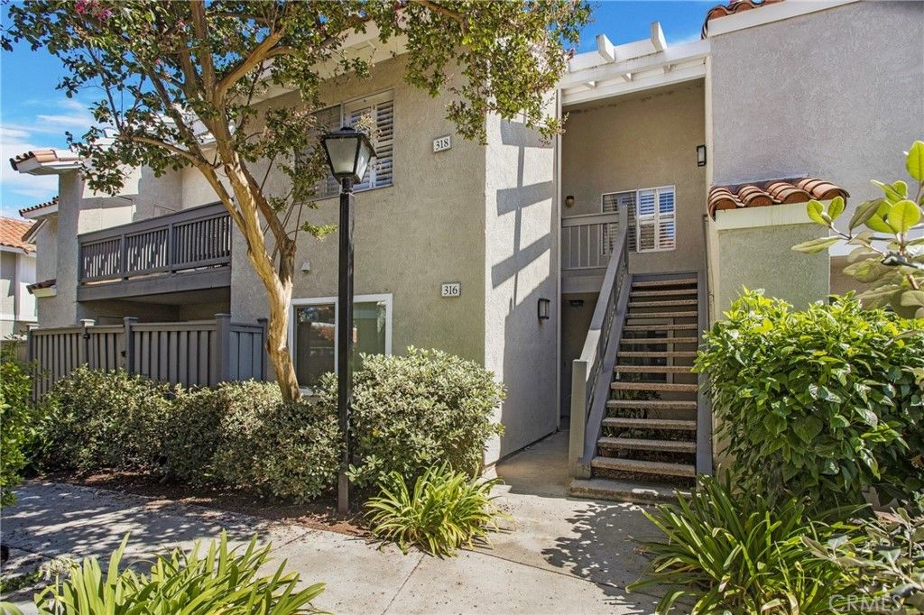 listing image 130728285208849661455