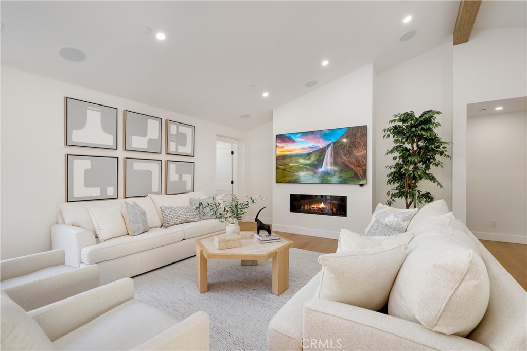 Eastbluff - Lusk (EBLK) - Residential