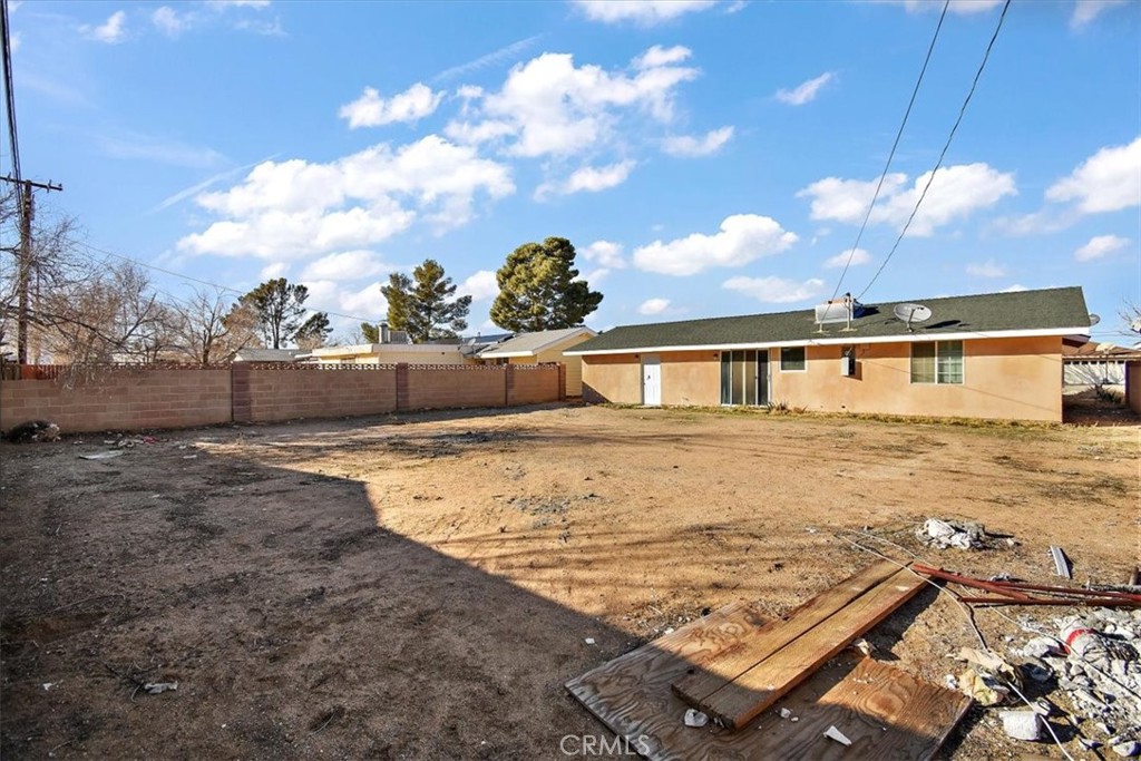 Photo 15 of 18 of 7718 Dogbane Avenue house