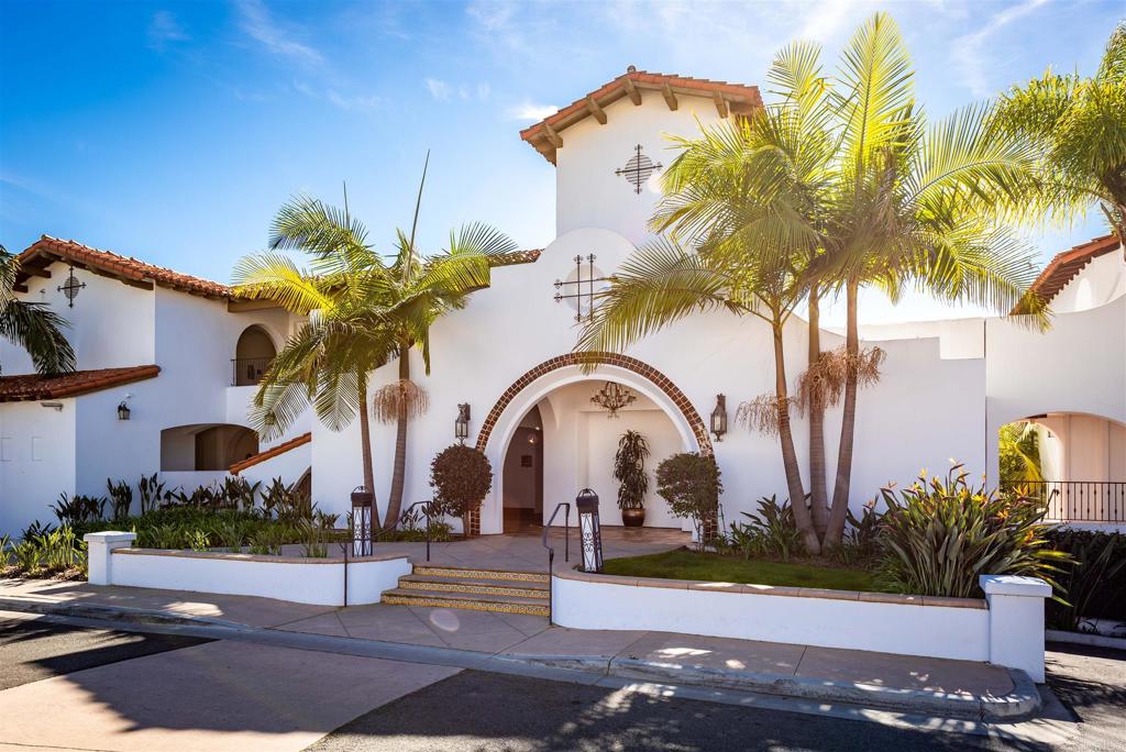This sunny south facing top floor unit feels like your own private tree house. It comes fully furnished, turnkey and ready for your enjoyment! Live in luxury up to 120 days per year with the option of renting it when you are not there. Omni La Costa Resort & Spa offers something for everyone with two championship legendary golf courses, 17 tennis courts, 8 pools, world class Spa, multiple indoor and outdoor dining options, shopping, a beautiful fitness center and more. Make this your perfect seasonal or part time home and live the ultimate resort lifestyle. Beautiful Encinitas and Carlsbad beaches, dining and shopping are just moments away along with beautiful hiking and biking trails. This property comes with a Sport Membership to Omni La Costa Resort & Spa.
