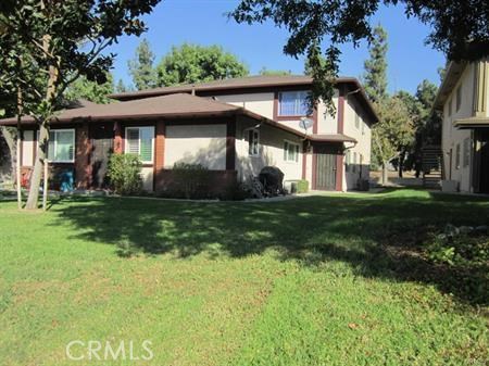 1039 W Calle De Las Estrellas 3