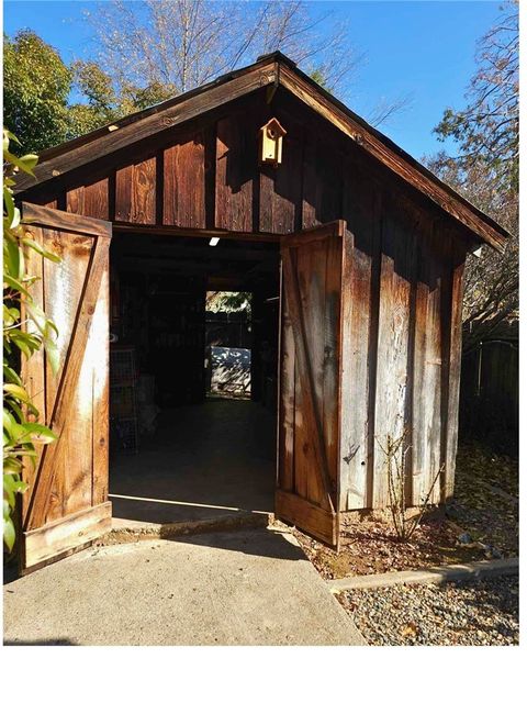 A home in Mariposa