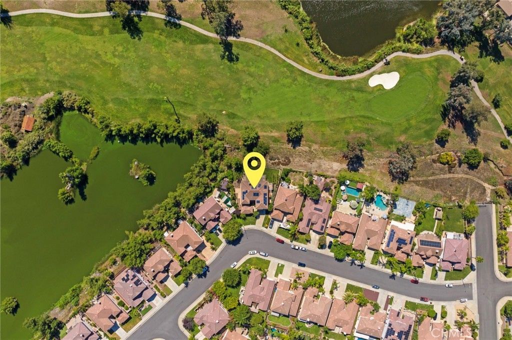 listing image 130725516277261855490