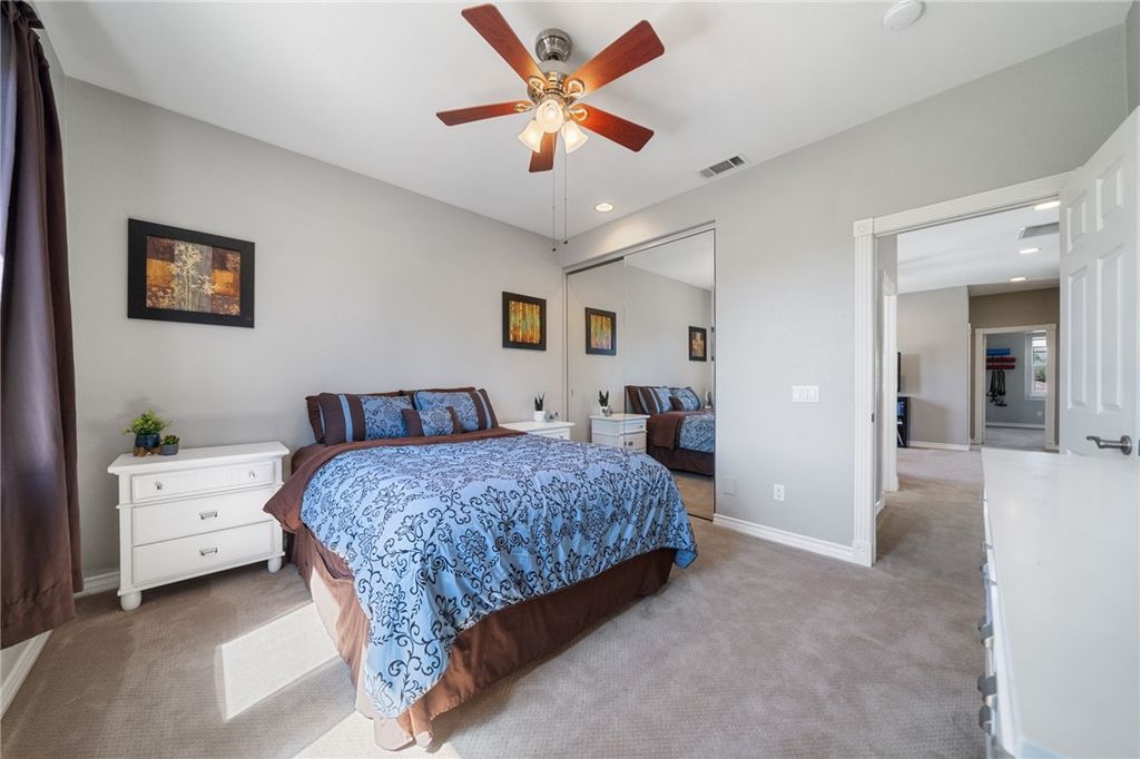listing image 130729950585052056138