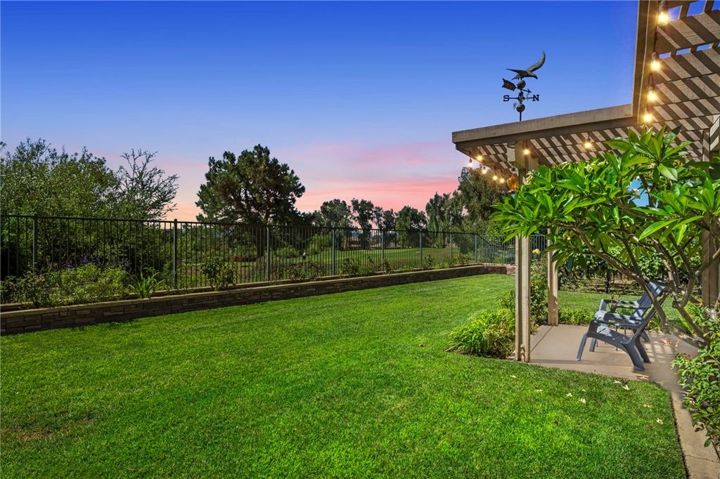 listing image 130725684254879840162