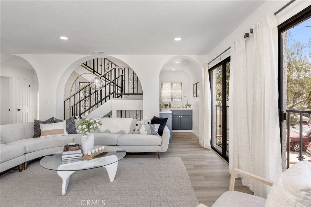 listing image 130720129957350240707