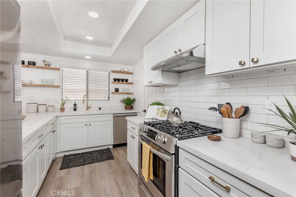 listing image 130727907635058731447