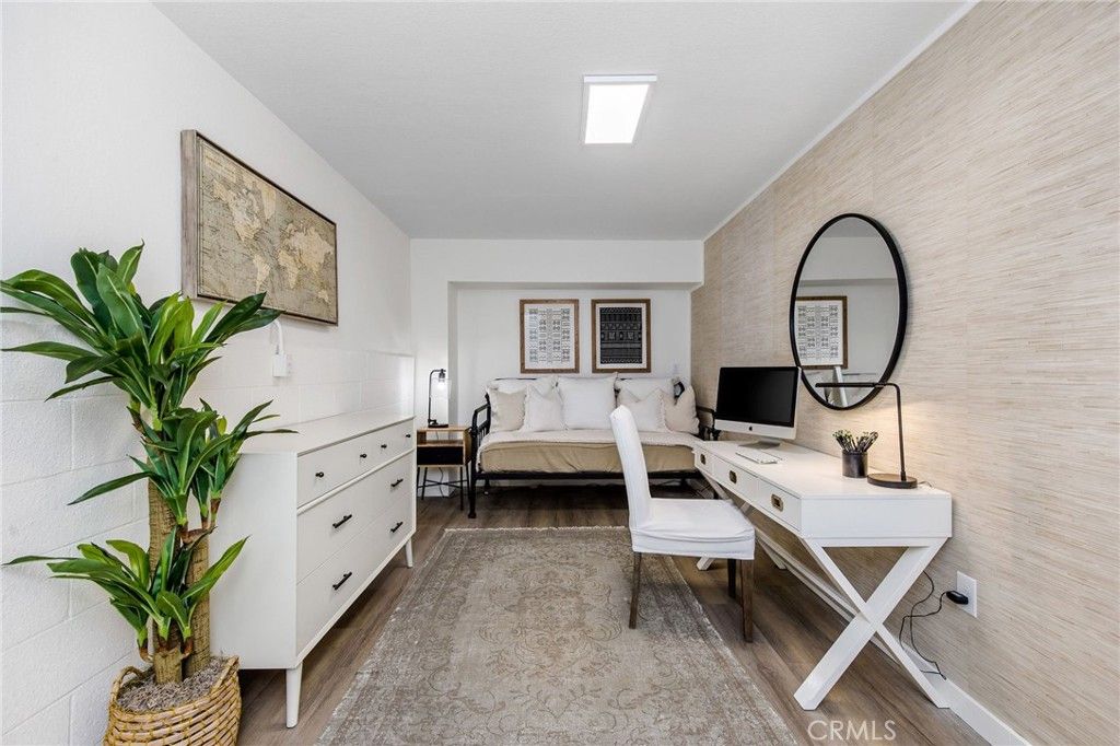 listing image 130720949088057629268