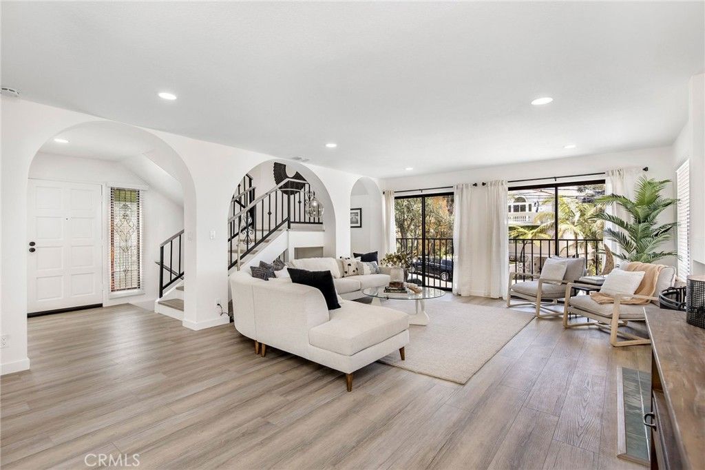 listing image 130728161564279898207