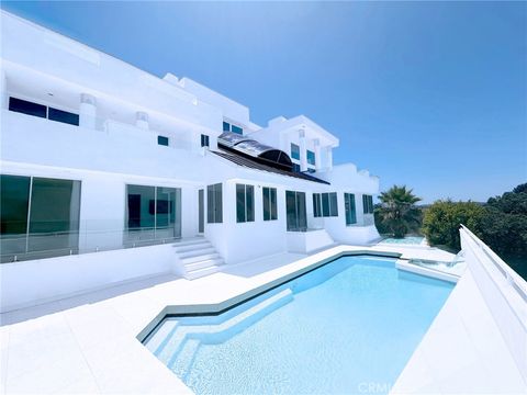13200 Mulholland Drive Beverly Hills CA 90210