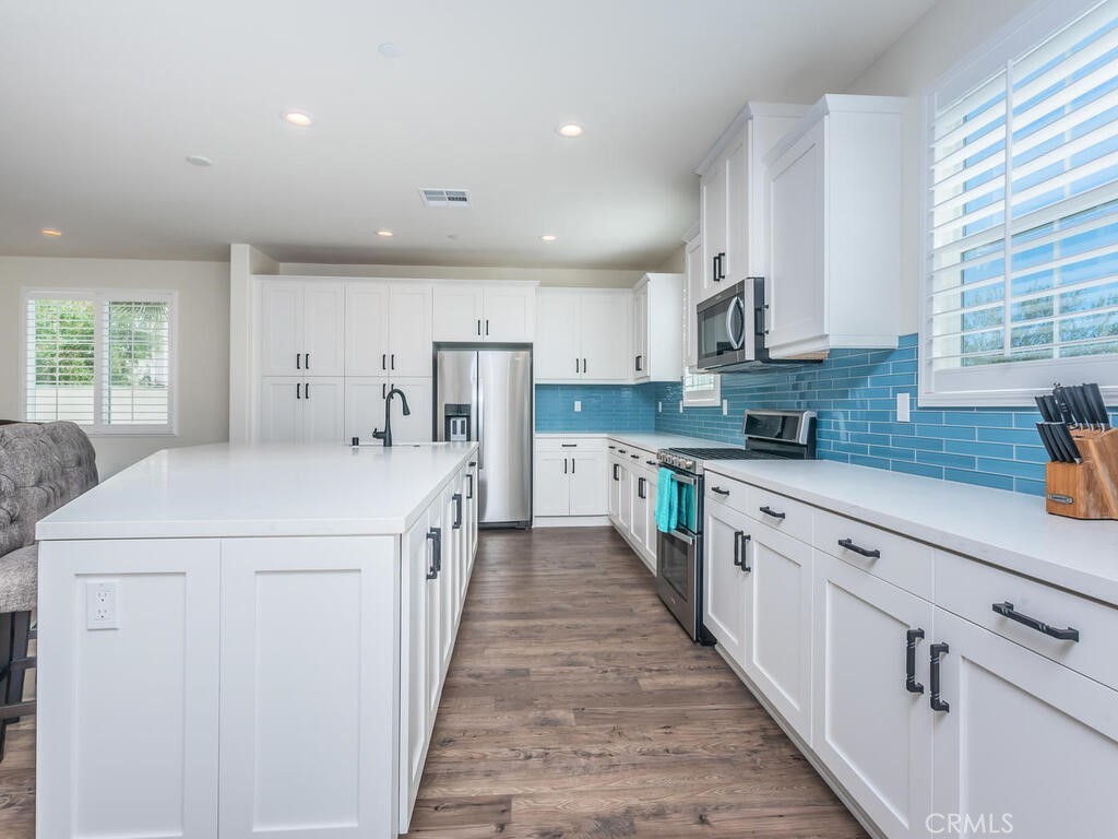 4203 Calle Del Vista
