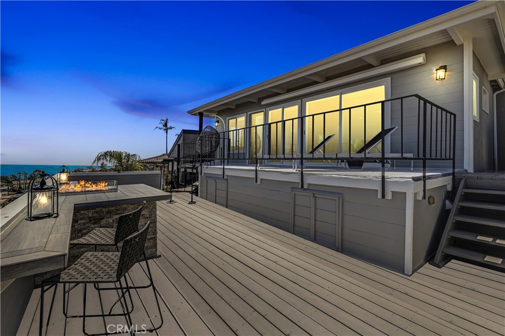 34091 Blue Lantern Street