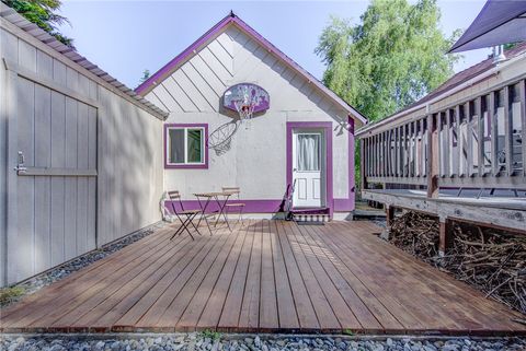 A home in Mount Shasta