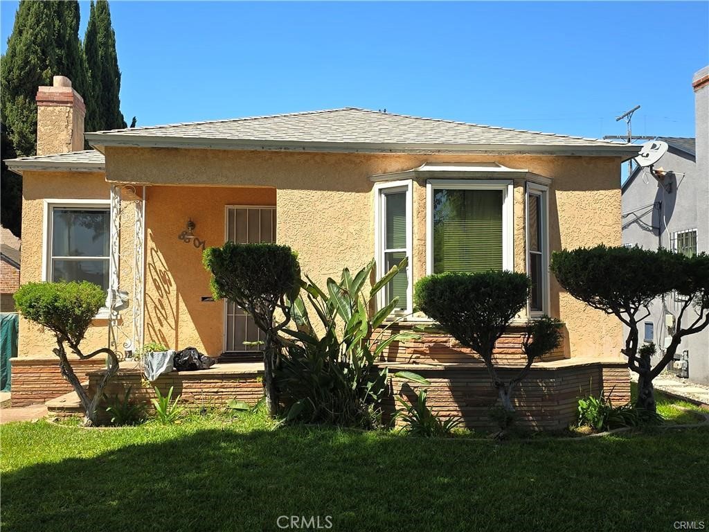 View Los Angeles, CA 90047 house