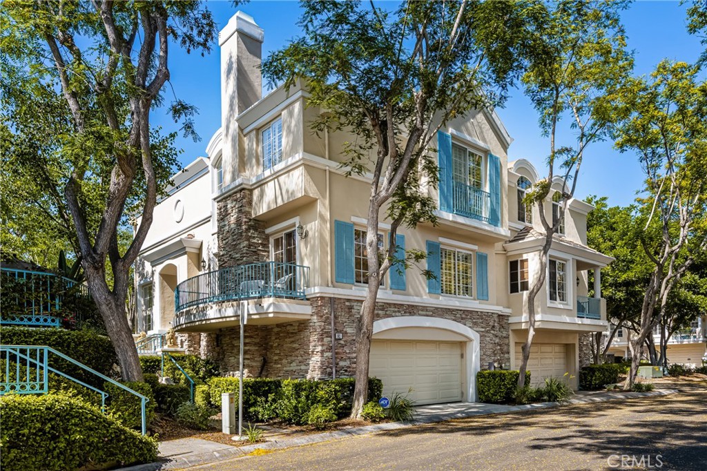 Vistas (NRVS) - Residential Lease