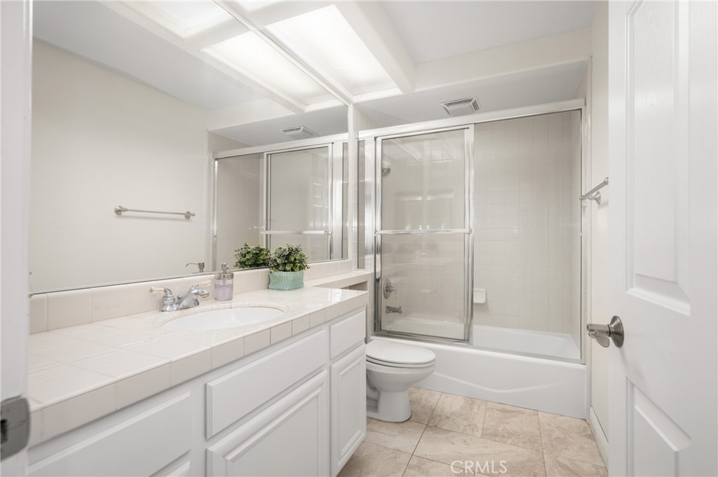 Vistas (NRVS) - Residential Lease