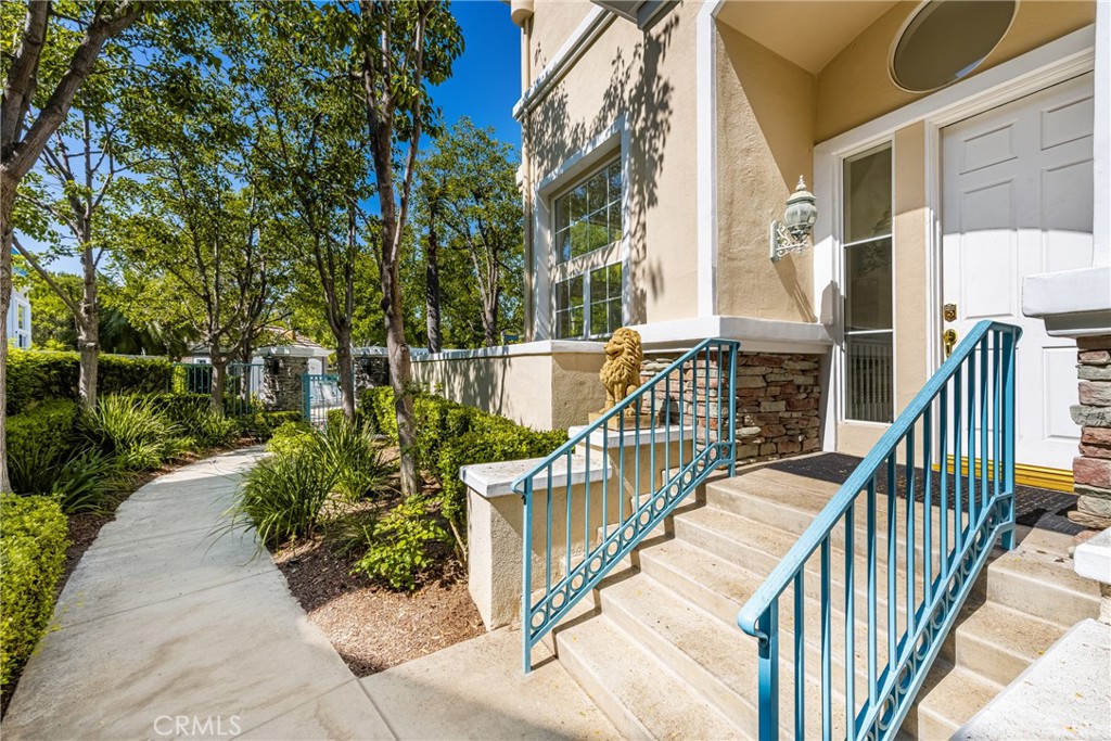 Vistas (NRVS) - Residential Lease