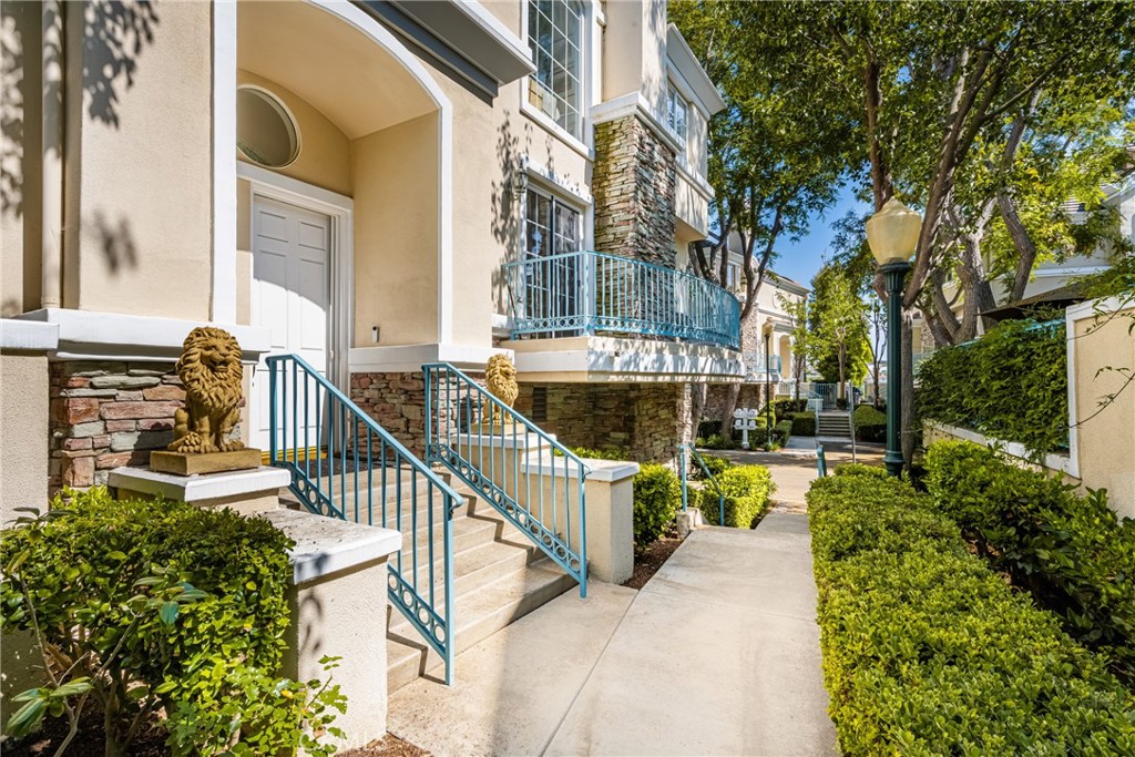 Vistas (NRVS) - Residential Lease