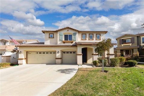 A home in Lake Elsinore