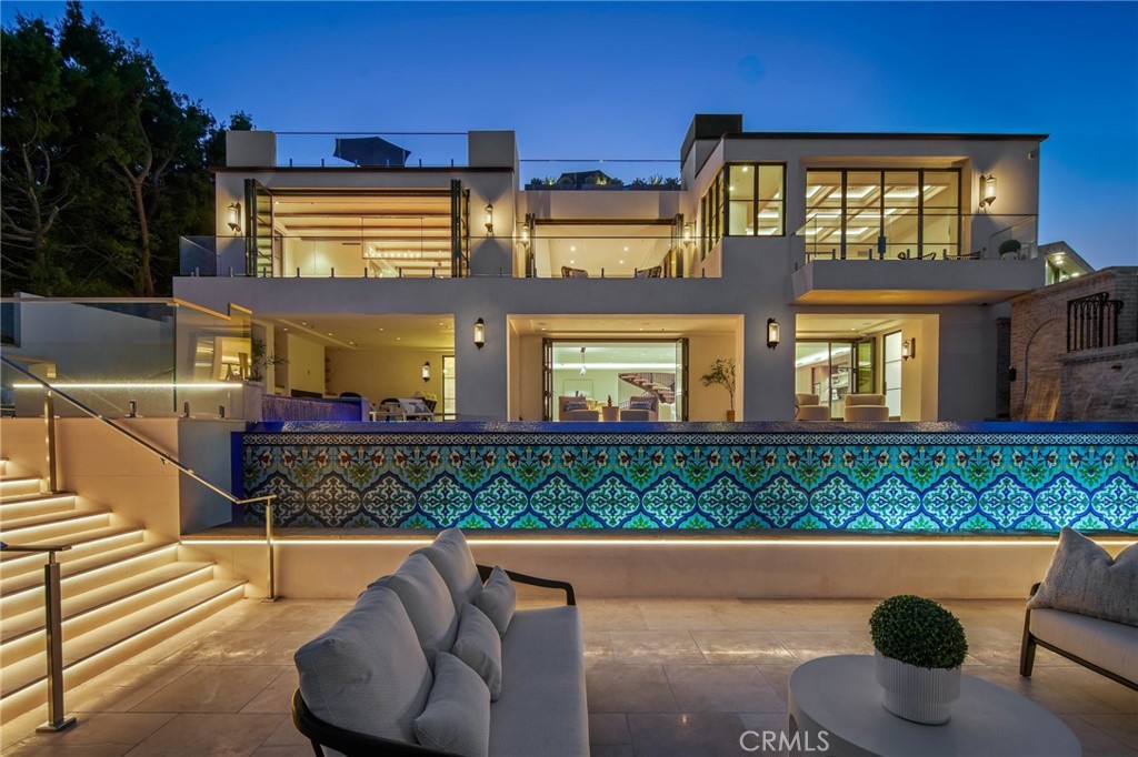 Newport Heights (NEWH) - Residential