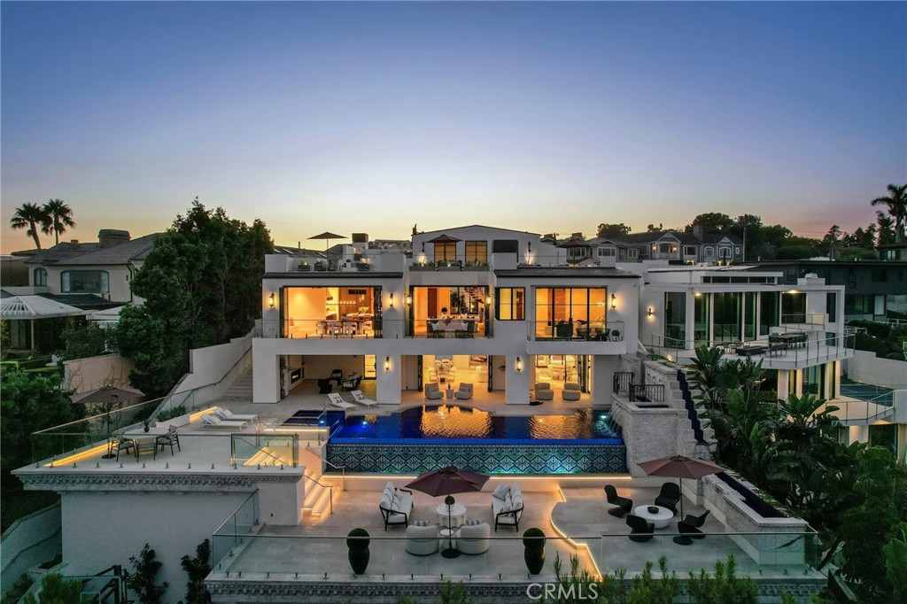 Newport Heights (NEWH) - Residential