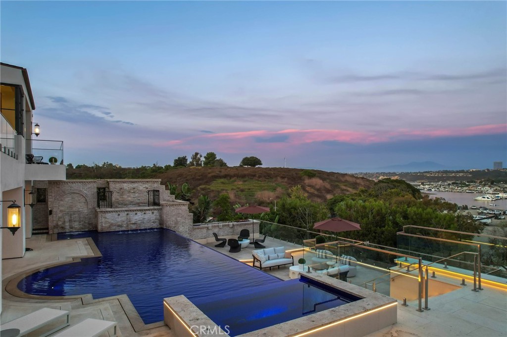 Newport Heights (NEWH) - Residential