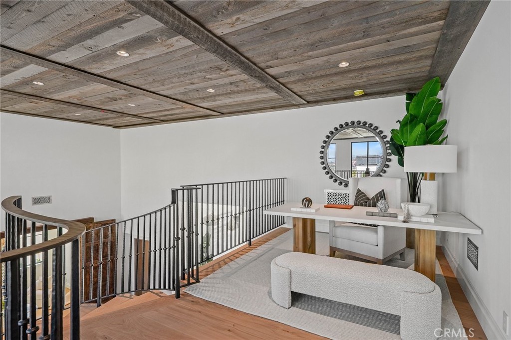 Newport Heights (NEWH) - Residential