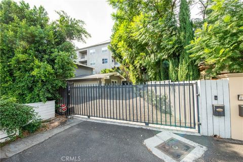 A home in Studio City