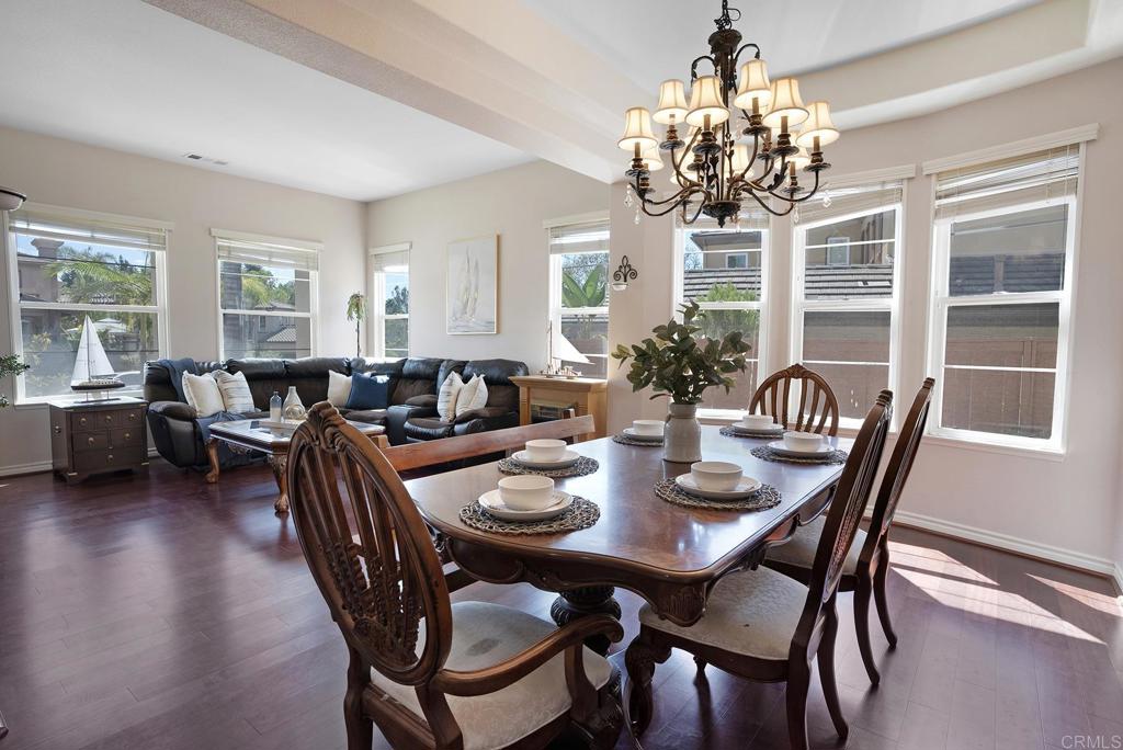 756 N FOX RUN Place
