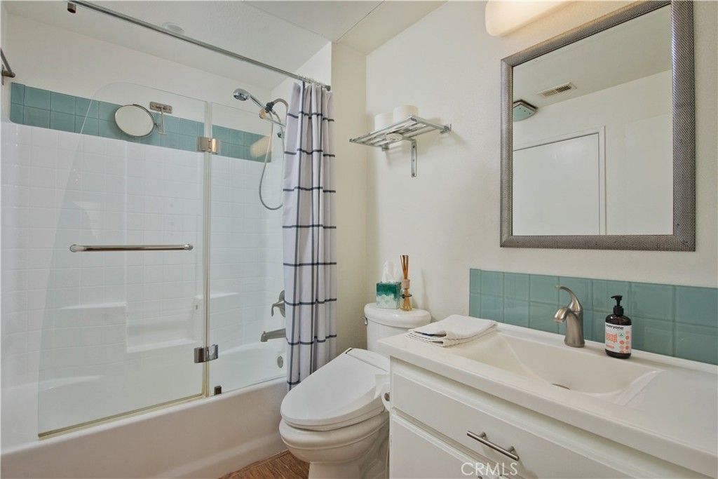 listing image 130724238590109432641