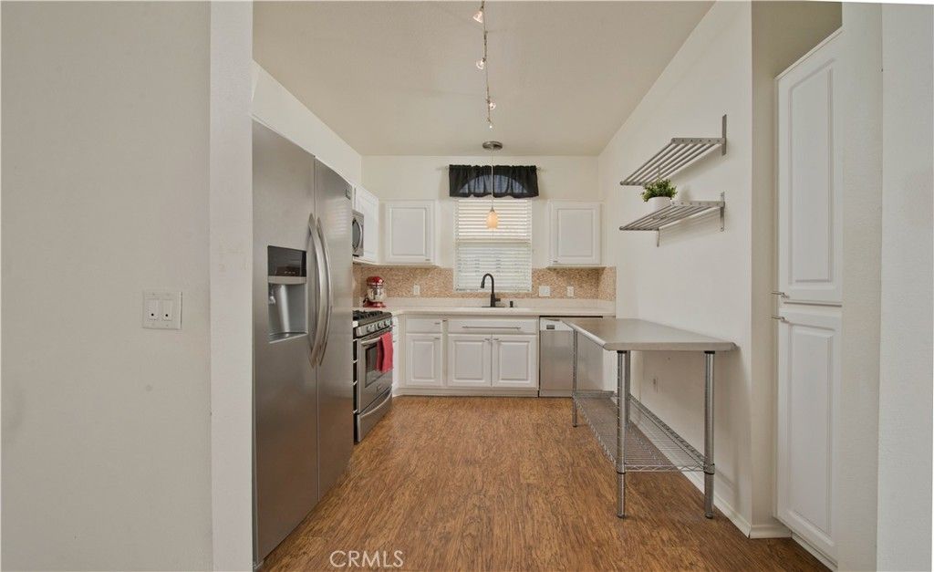 listing image 130728508182045756879