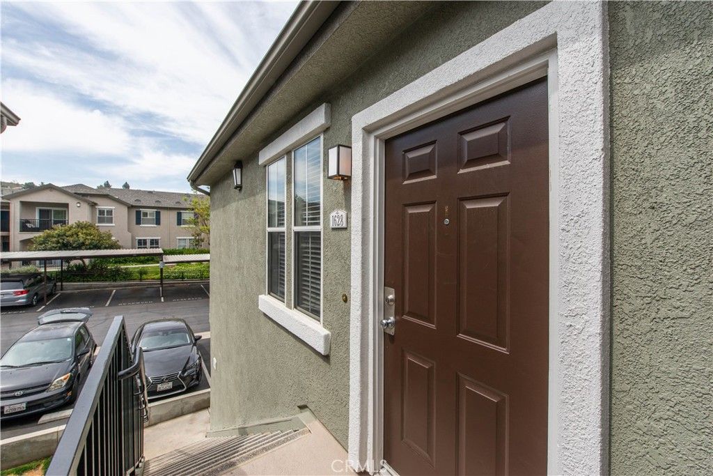 listing image 130720322617594136938