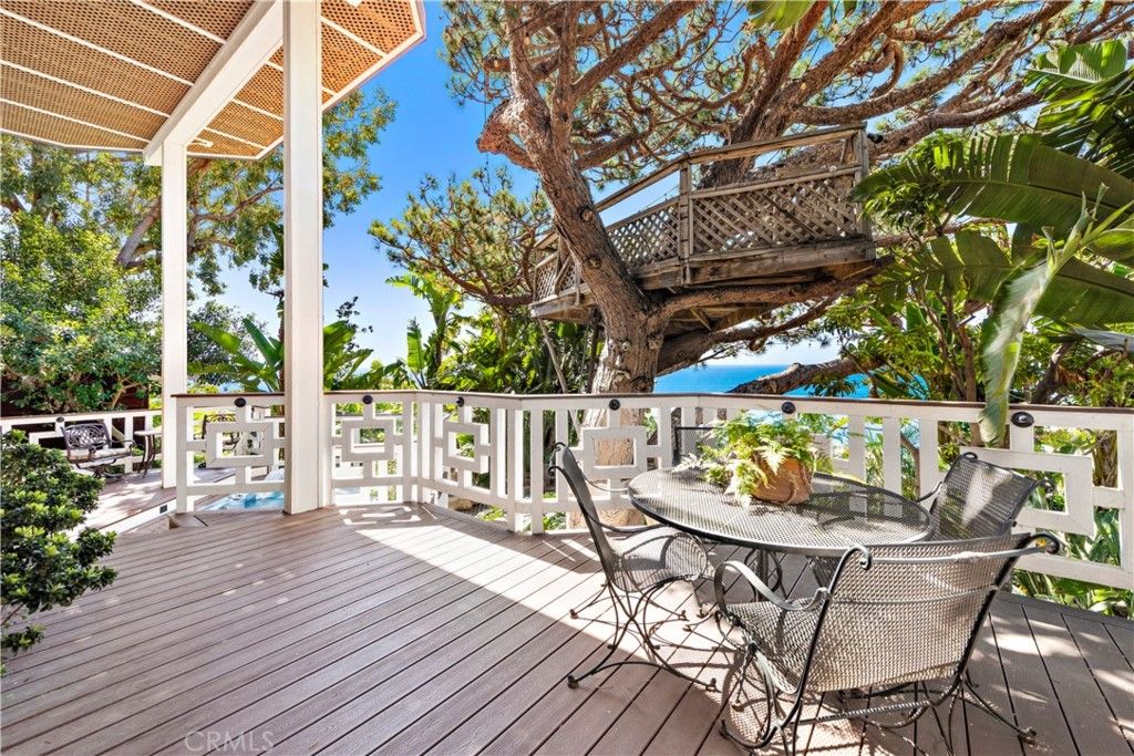 listing image 130729702308589010514