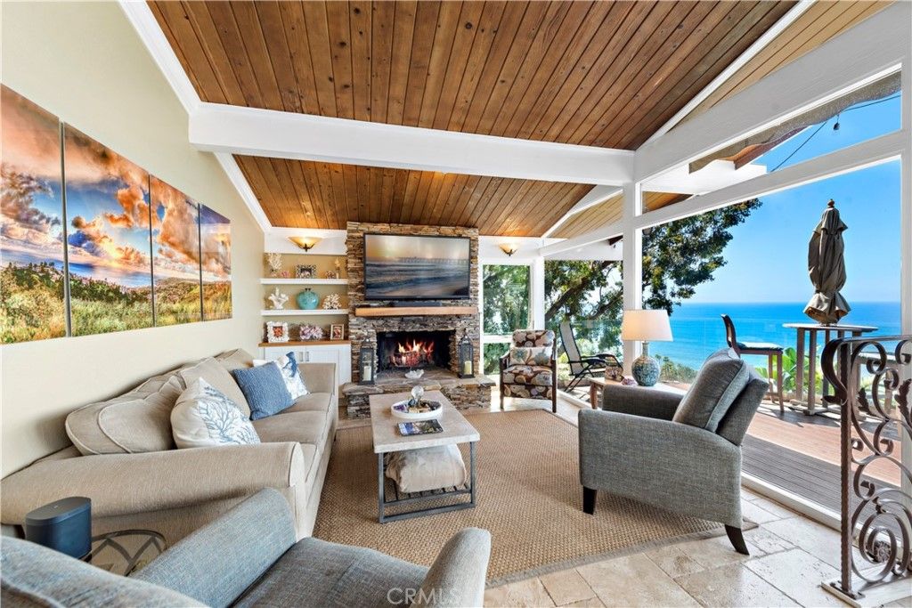 listing image 130725425214096967474
