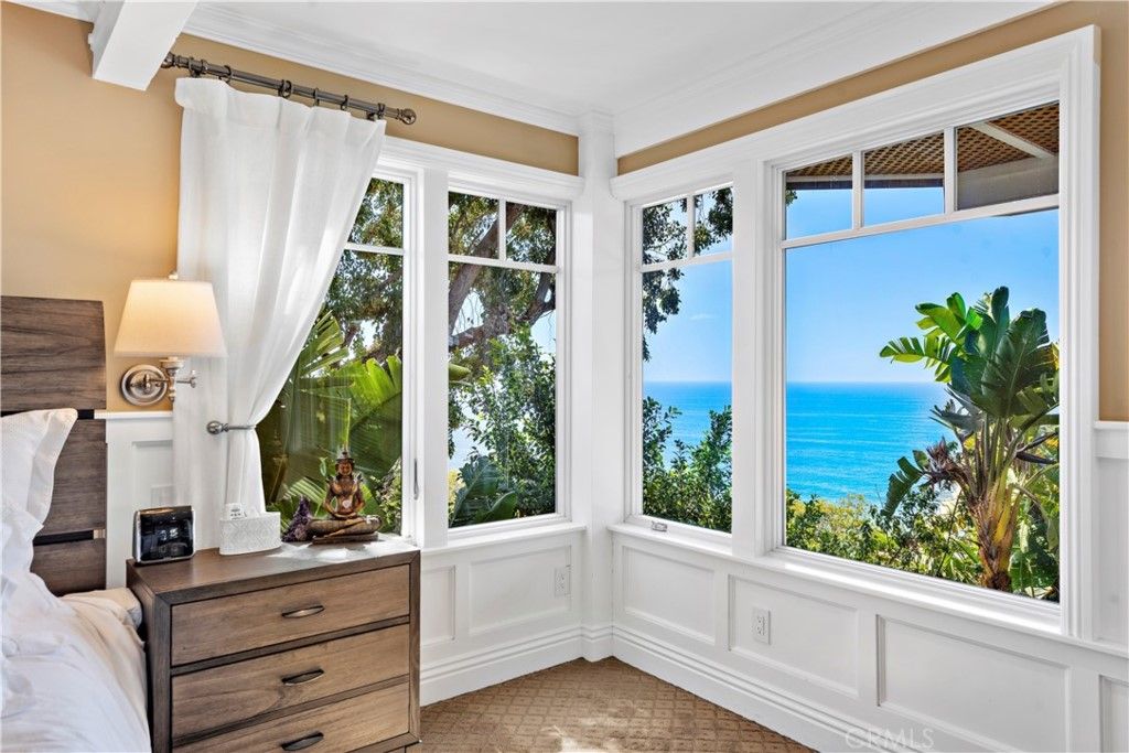 listing image 130721394593013844115
