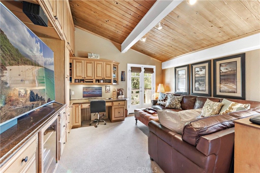 listing image 130727780340719892534