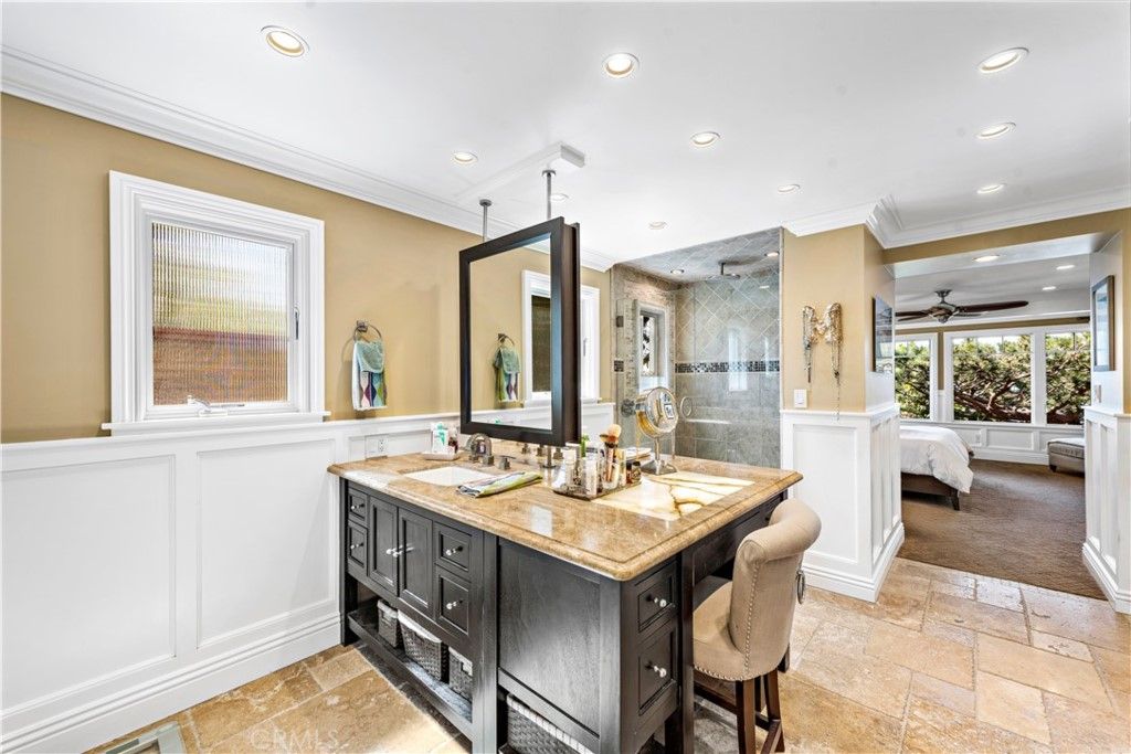 listing image 130721132485106840328