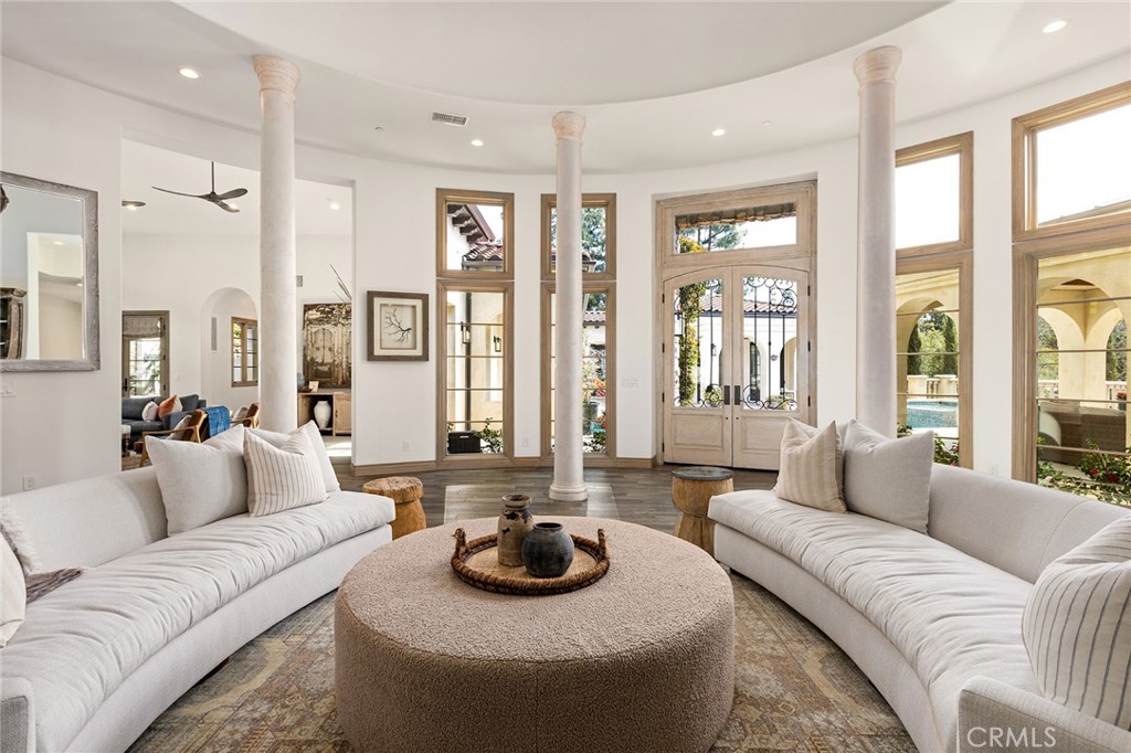 18572 Villa Drive