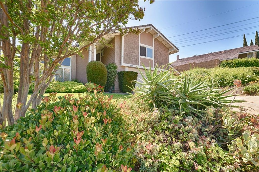 listing image 130722179349123825320