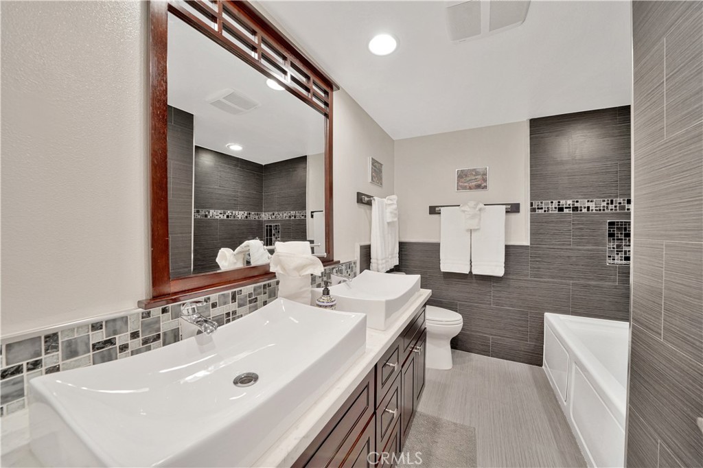 1515 Fisher Circle