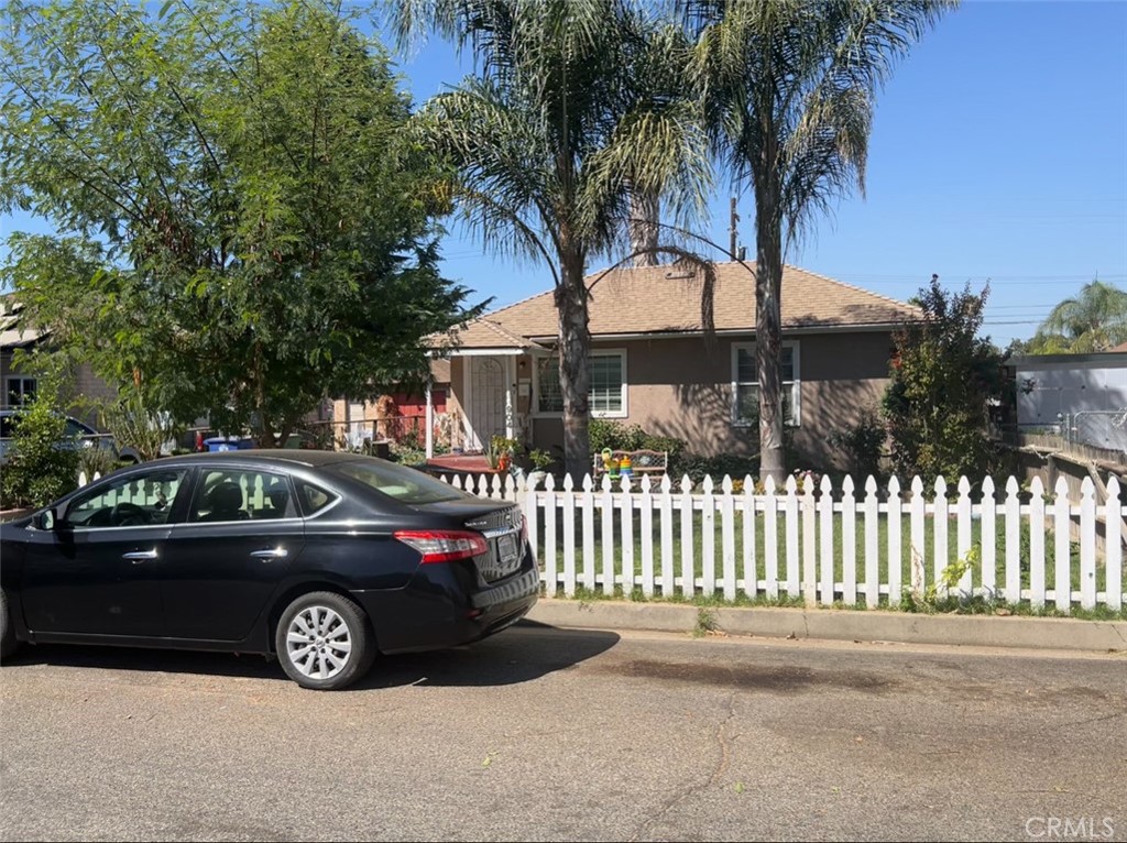 Similar Properties