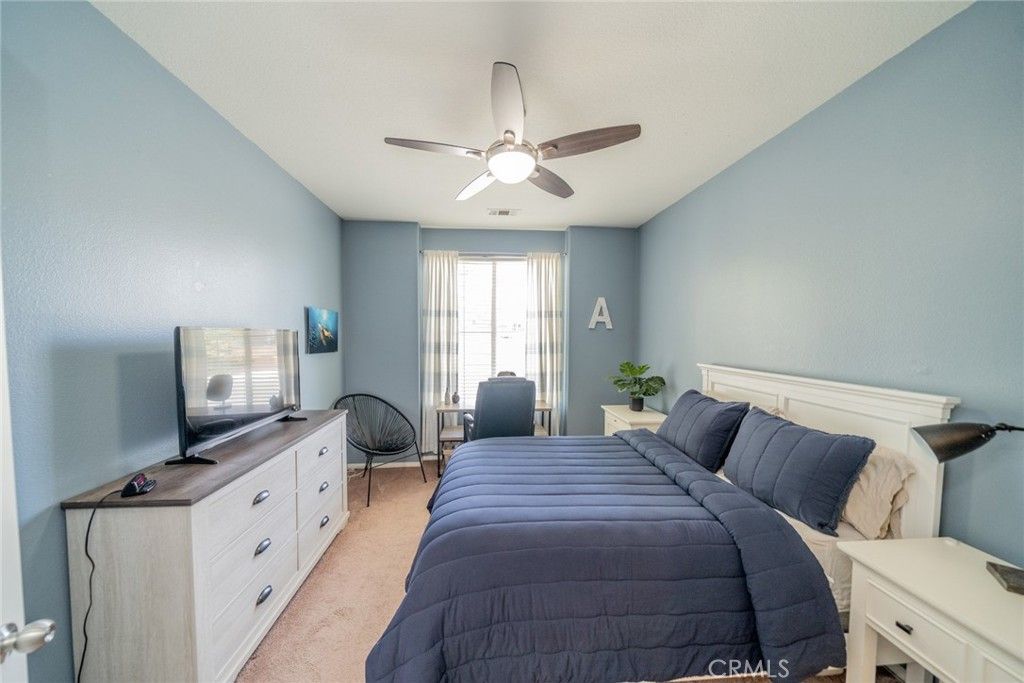 listing image 130729426518083554501