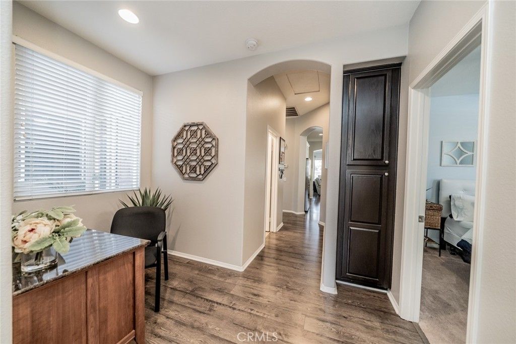 listing image 130726019075160830084