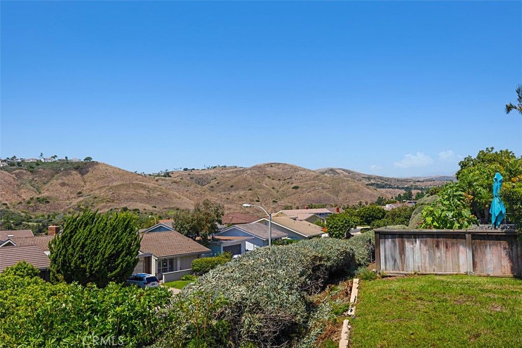 listing image 130729826817395992337
