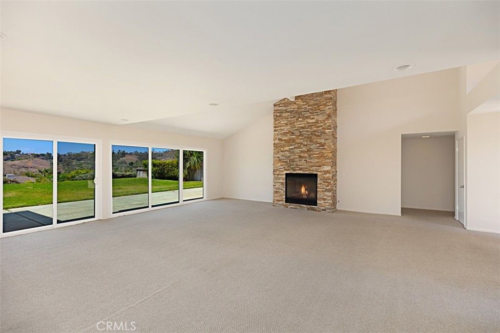 listing image 130722894790264213400