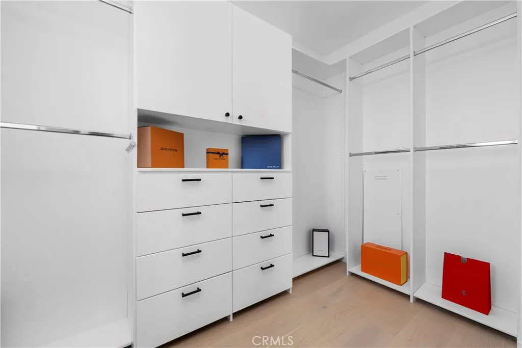 Irvine, California 92606, United States, 4 Bedrooms Bedrooms, ,4 BathroomsBathrooms,Residential,Active,80987